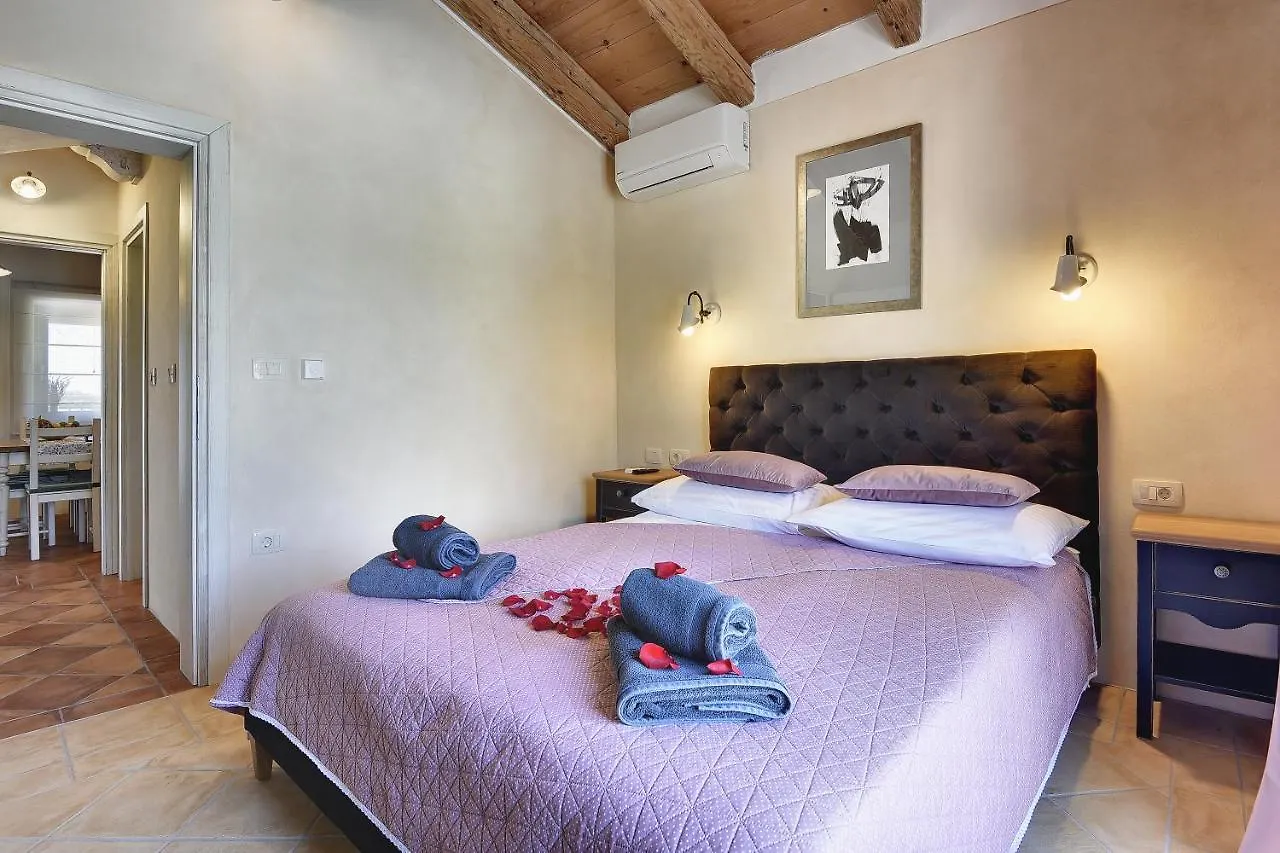 Azur Villa Muntic Croatia