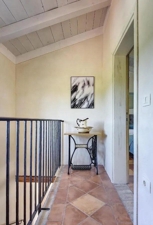 Azur Villa Muntic